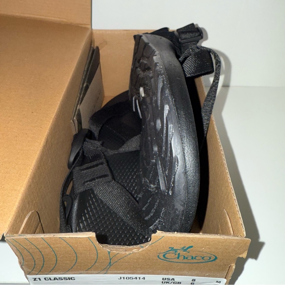 Chaco Women's Z1 Classic Sandals Size 8 Black NIB New Hiking Water Shoes - Picture 3 of 3